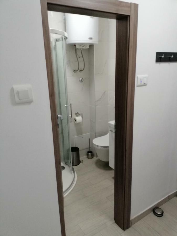 Studio Apartment Mila 普拉 外观 照片