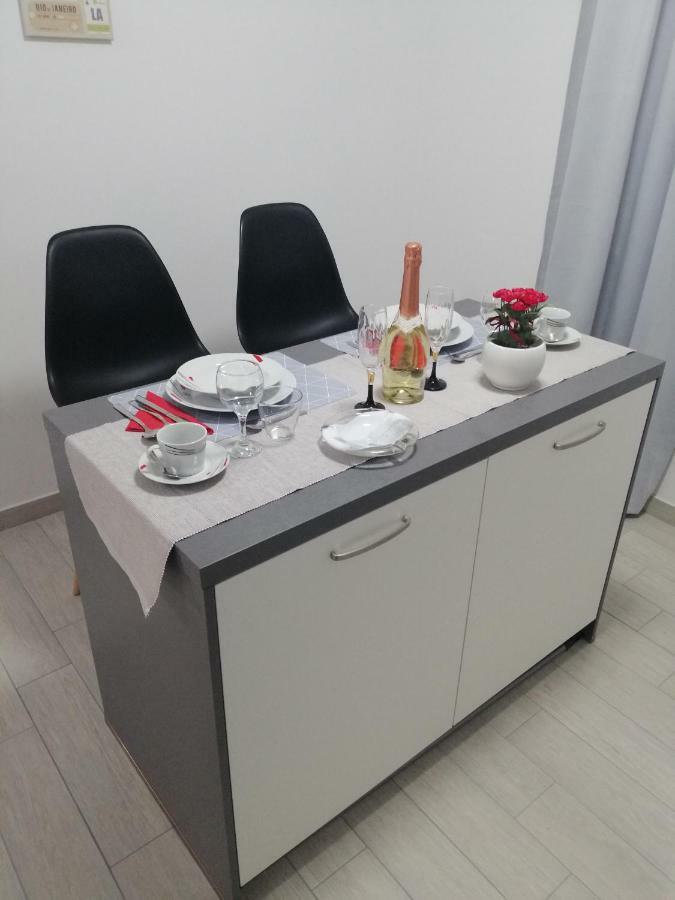 Studio Apartment Mila 普拉 外观 照片